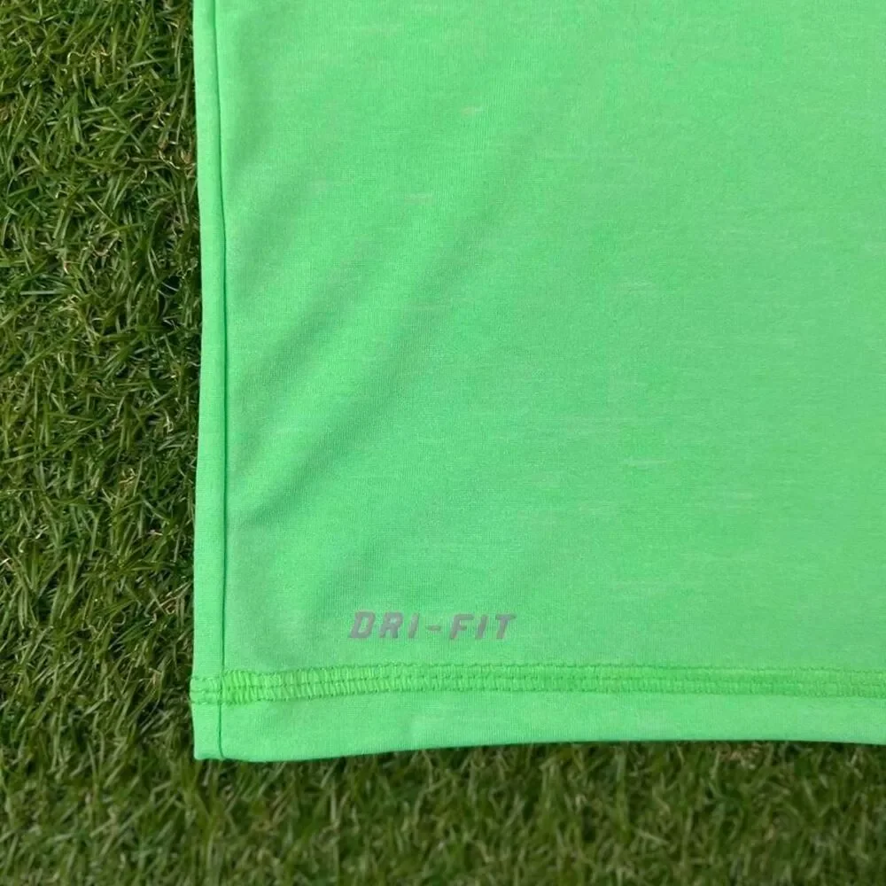Nike Men's Green T-shirt
